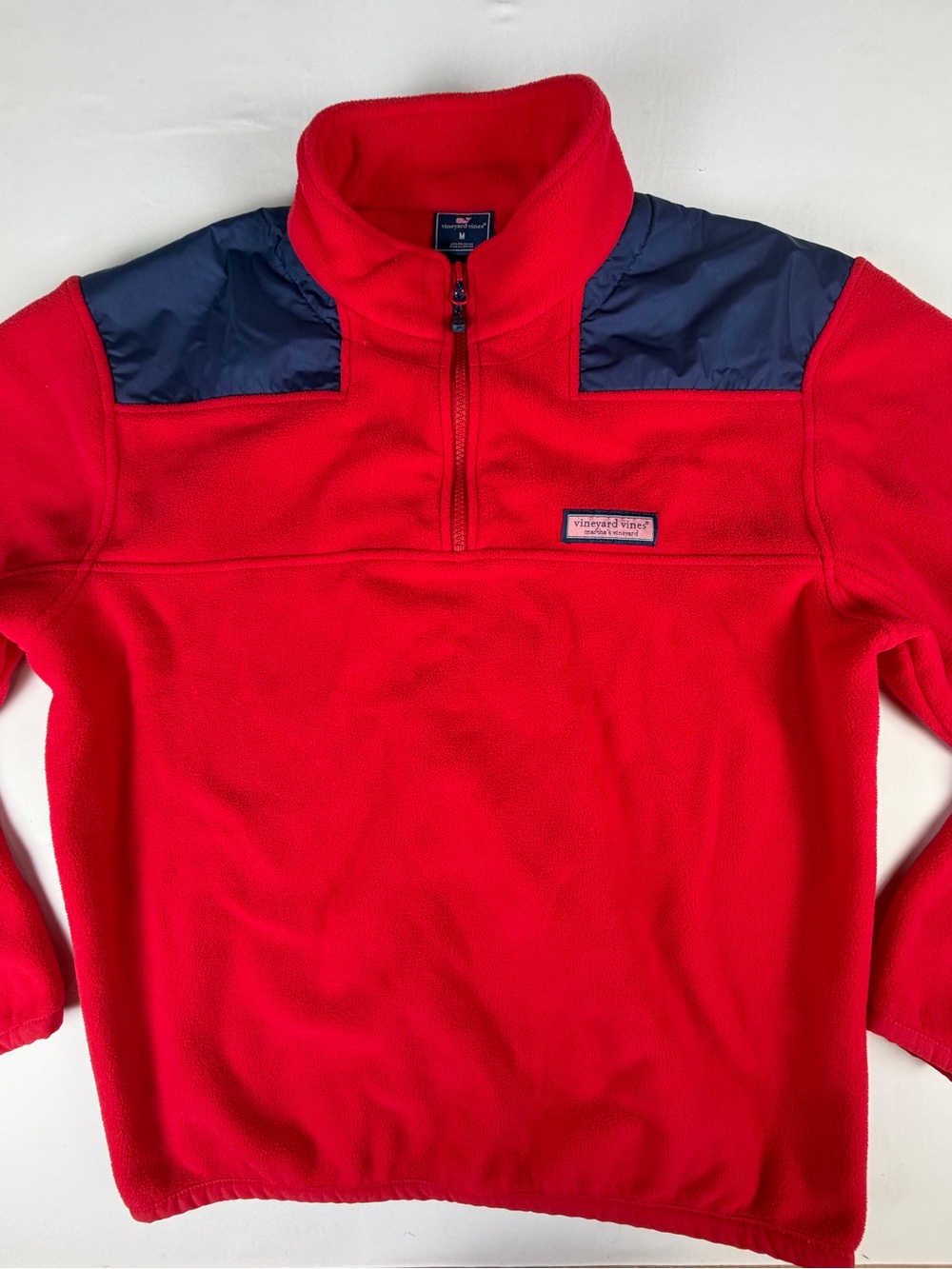 Classic Vineyard Vines Red Fleece quarter Zip Pullover Navy Shoulder Panels Med.